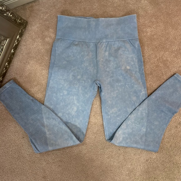 Pink seem less leggings - Picture 2 of 2